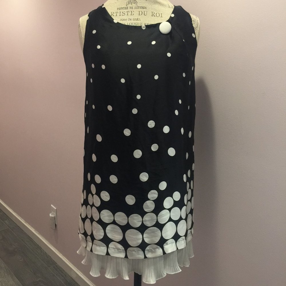 Size S Polka dot sleeveless satin dress black & white pleated trim button decor